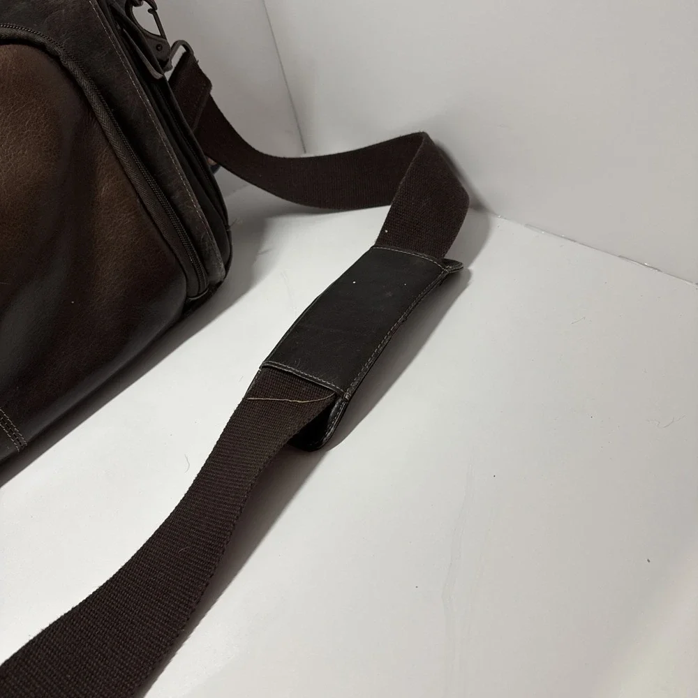 Kenneth Cole Reaction Brown Leather Messenger Bag